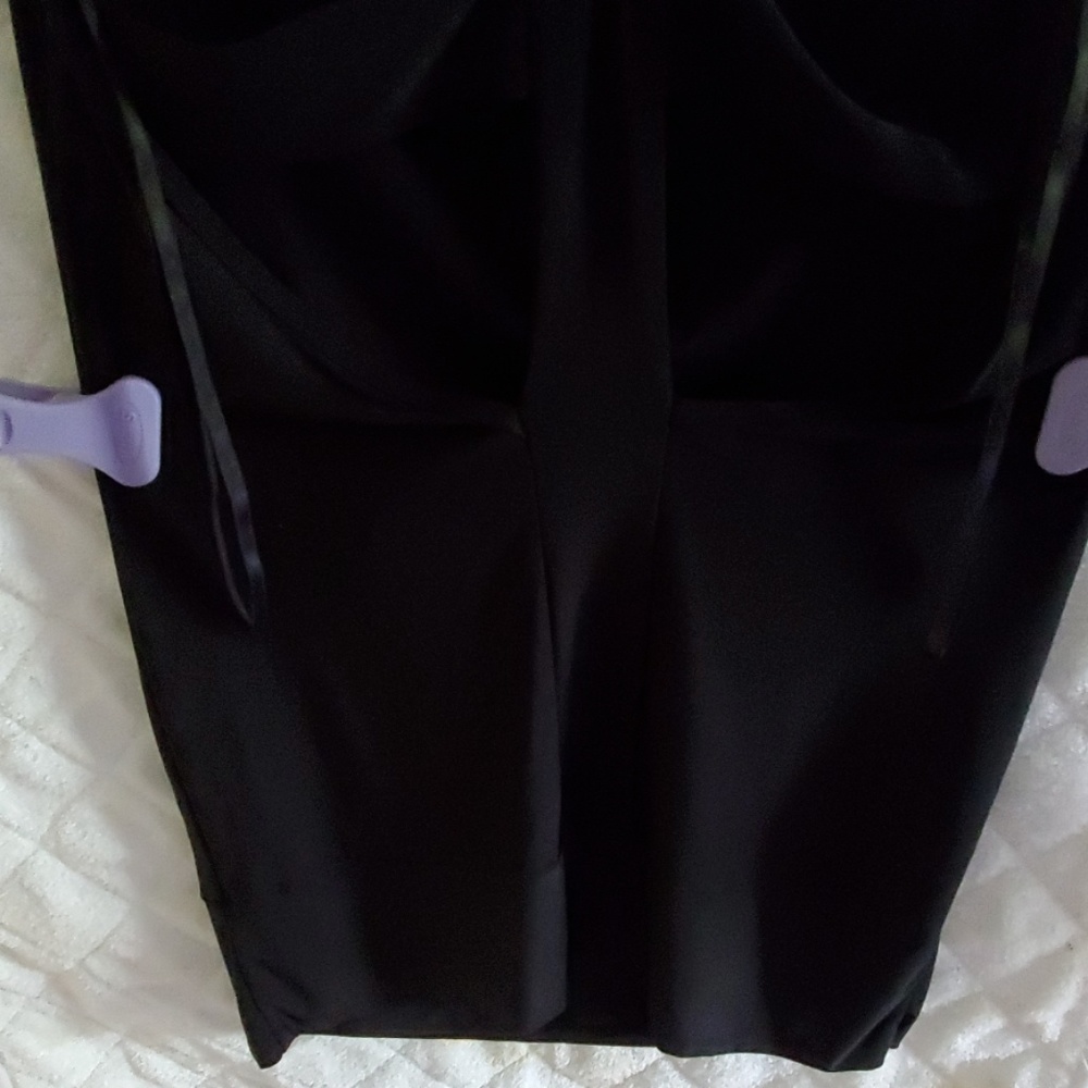 Dress - Picture 5 of 7